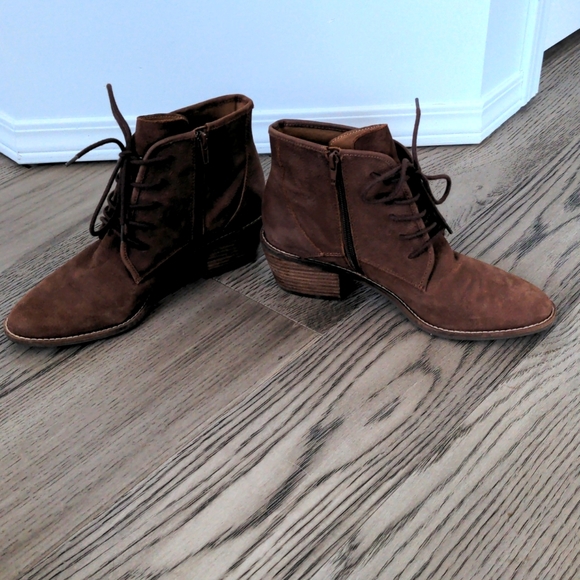 Lucky Brand leather laced booties size 9 1/2 - Picture 2 of 5